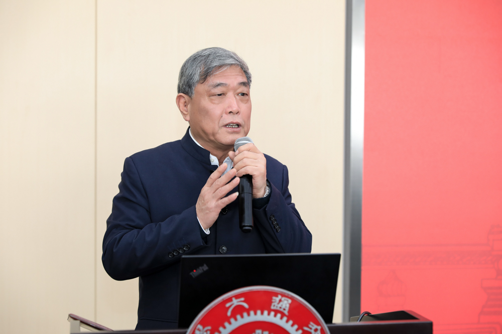 张董事长.jpg